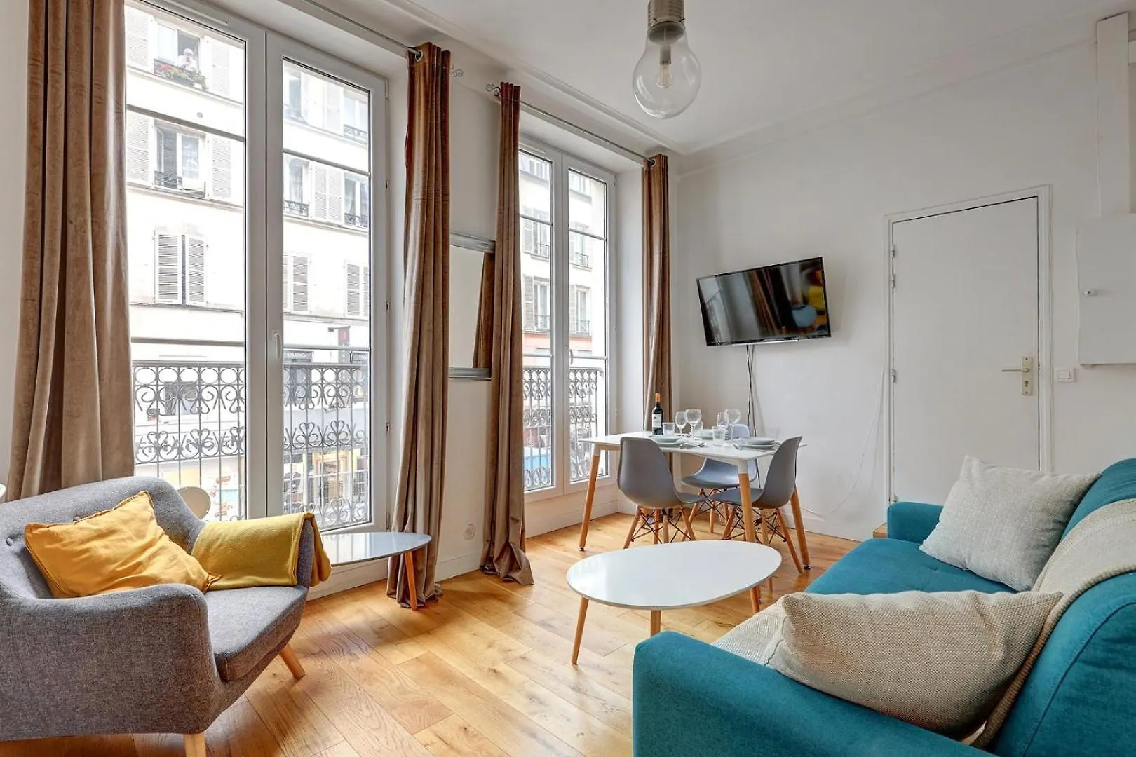 338 Suite Montmartre - Superb Apartment In Paris contacts